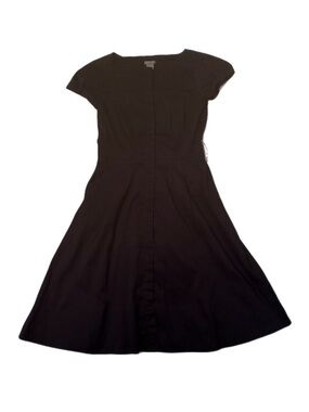 Ann Taylor Black Fit-and-Flare Old Money Quiet Luxury Minimalist Dress Size 0